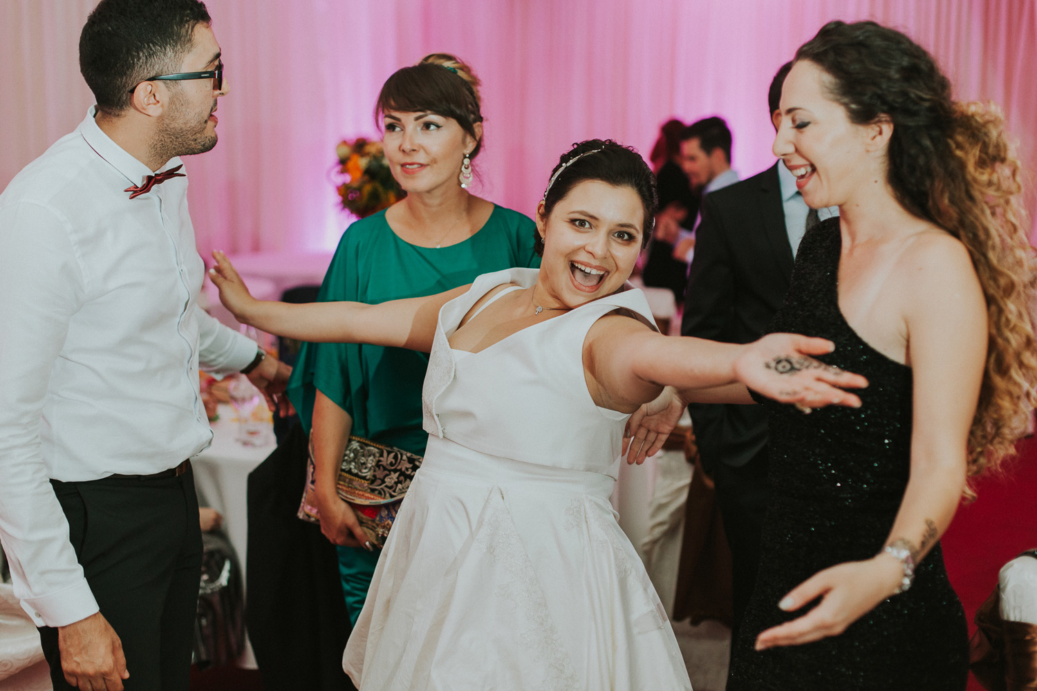 adela-louai-teaser-206