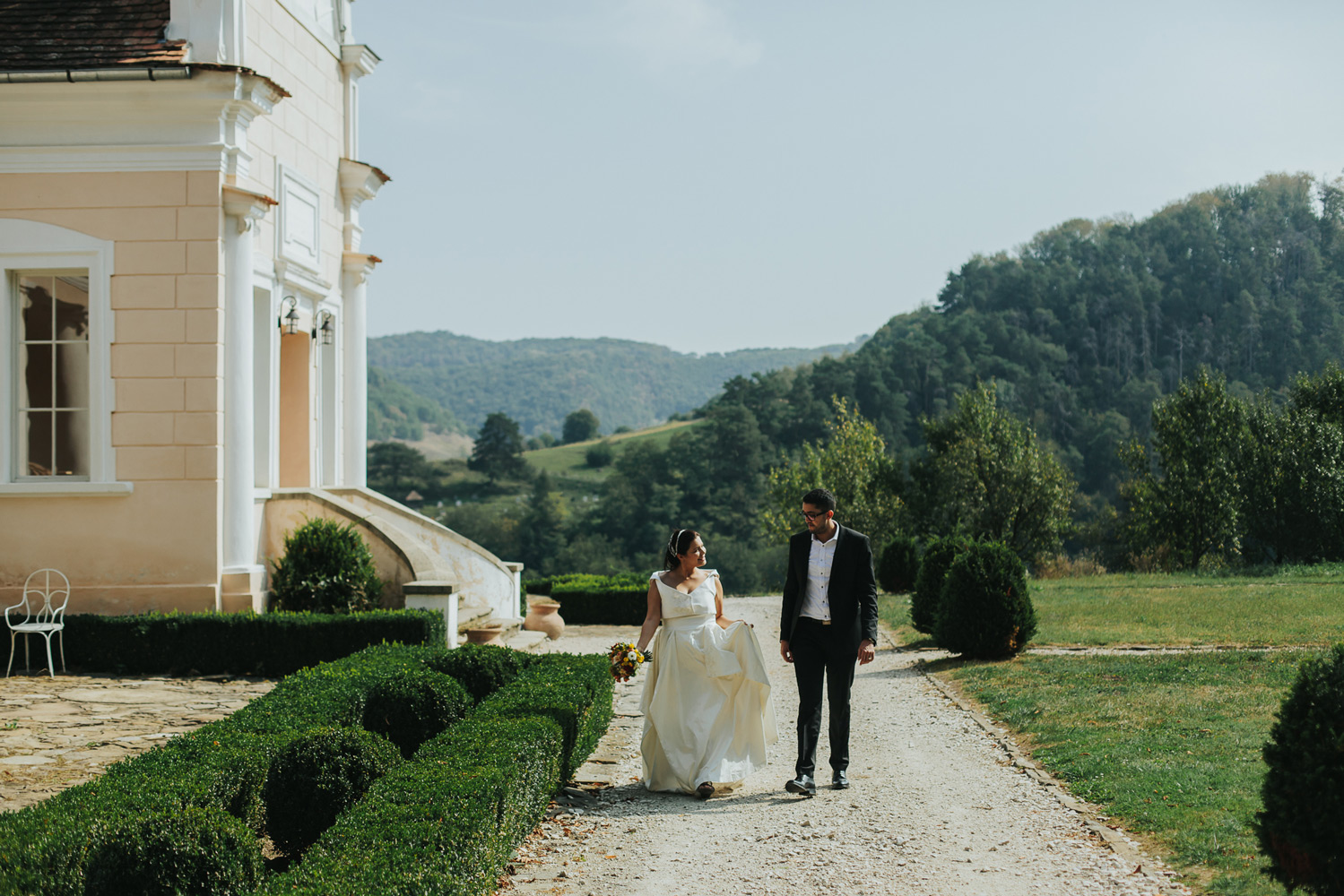 adela-louai-teaser-219